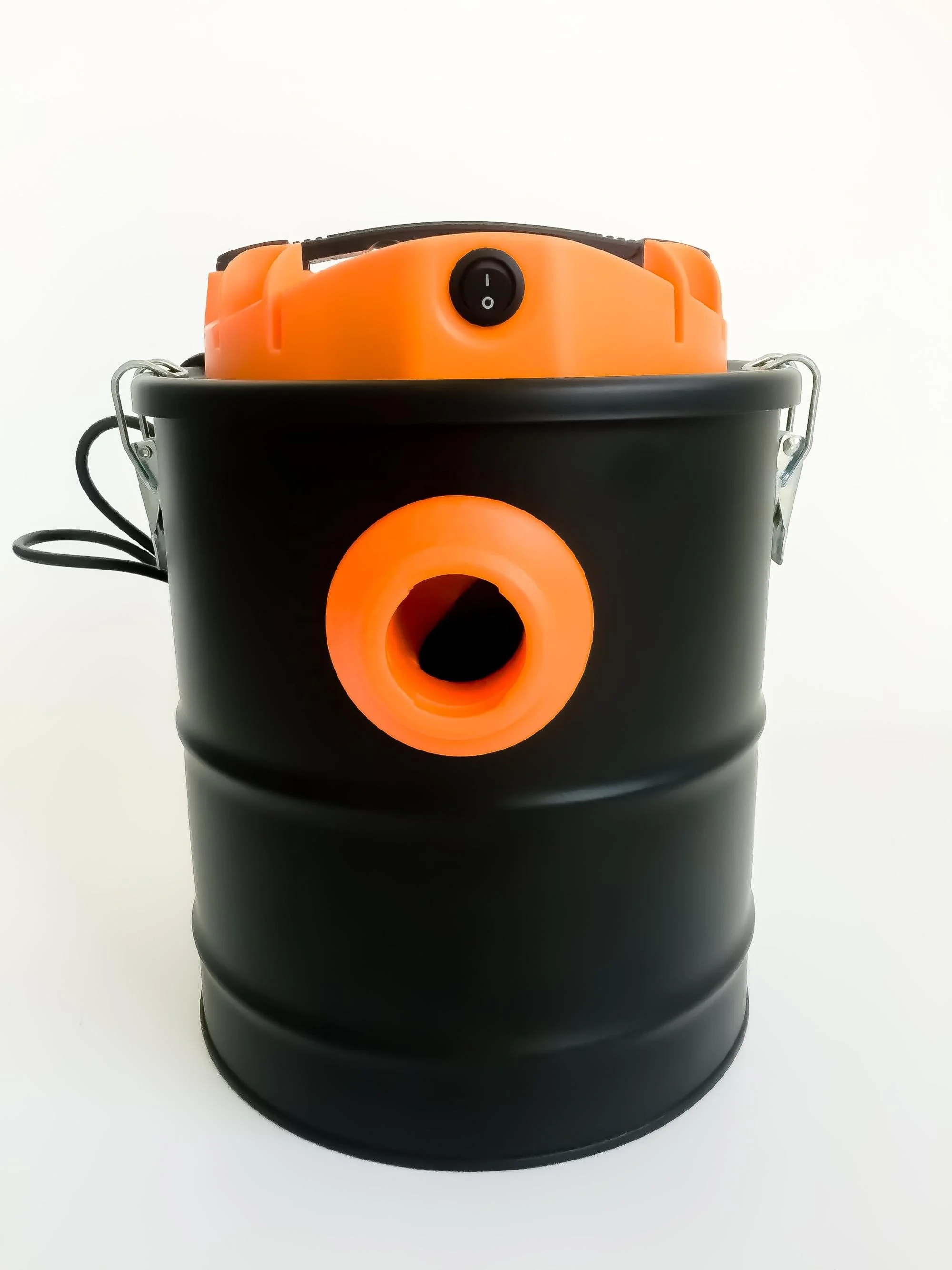
Hot Selling Canister Ash Filter Vacuum Cleaner For Fireplace And BBQ 