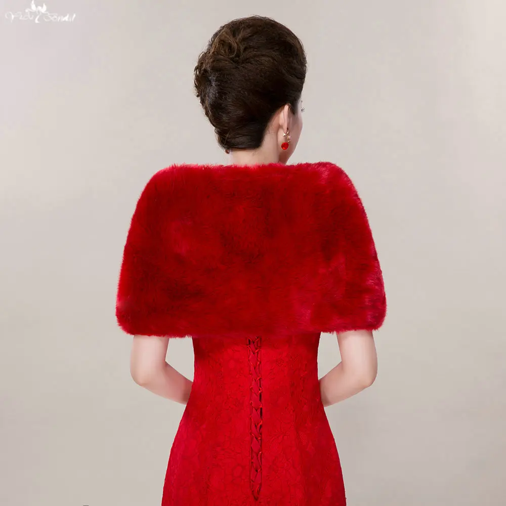 
TA081 Red Faux Fur Bridal Wraps with Rhinestone Brooch And Capes Wholesale Bolero 