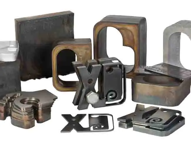 HNC-1500W Cheap Portable CNC Plasma Cutting Machine Flame Cutter 2019 Design Chinese Price