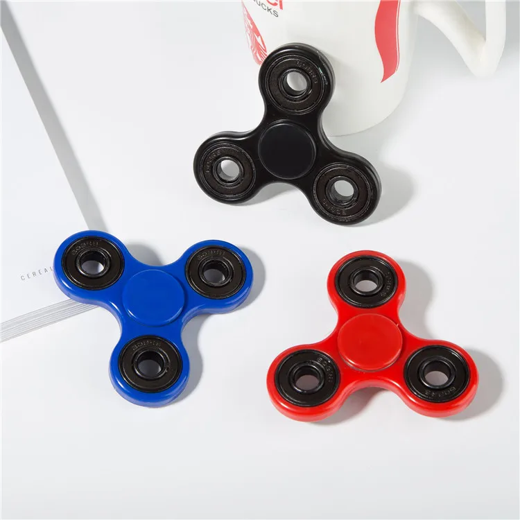 Black Colour Fidget Spinner Three-leaf Spinner Finger Toys Decompression Creative Toys Color Interdigital Spinner Wholesale