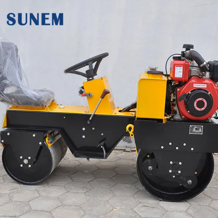 China Mini 715 mm 25 KN 30Hz Vibratory Asphalt Road Roller