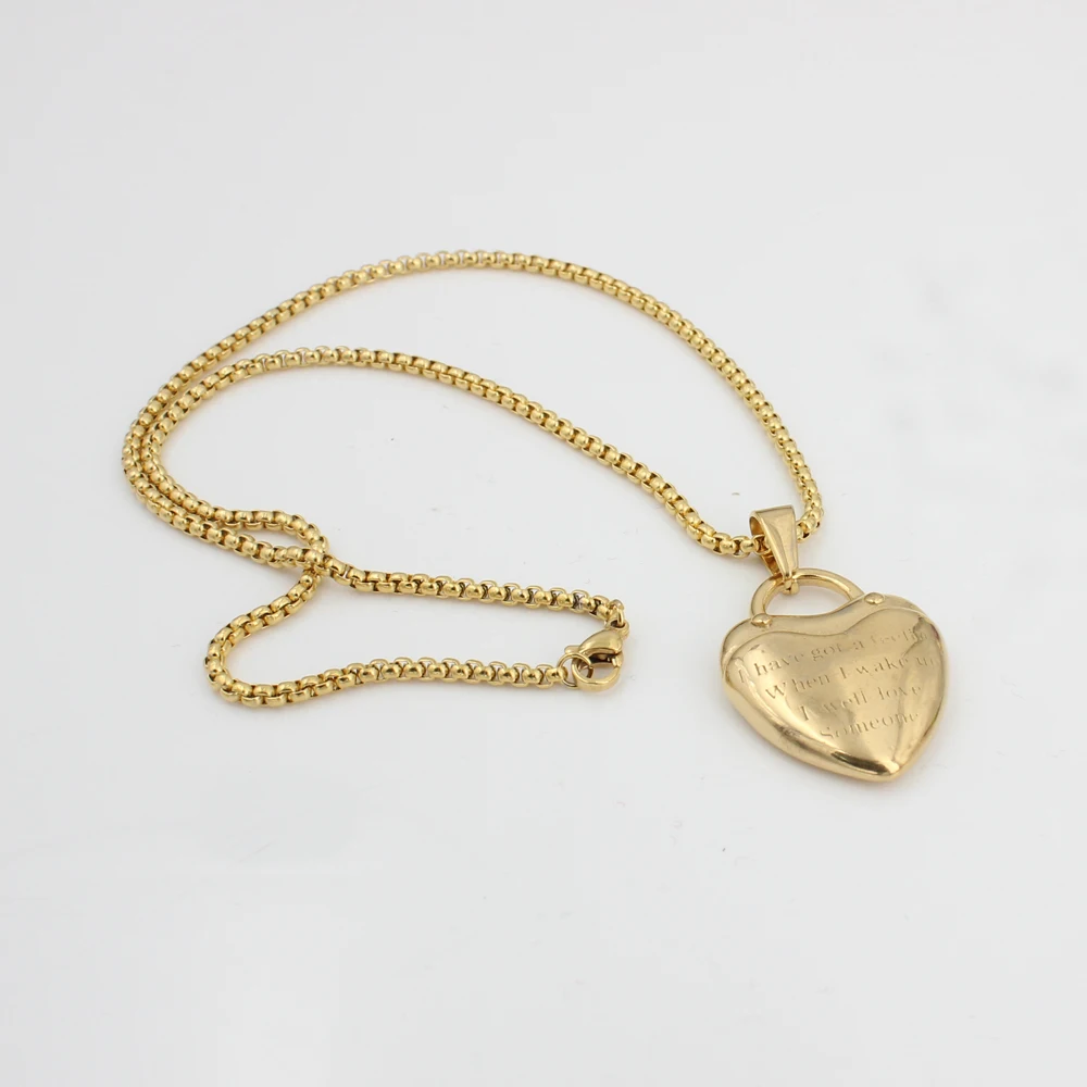 Saudi Gold Jewelry Designs 2018 Stainless Steel Dainty Engrave Word Logo Heart Lock False Two Piece Beautiful Girls Necklace