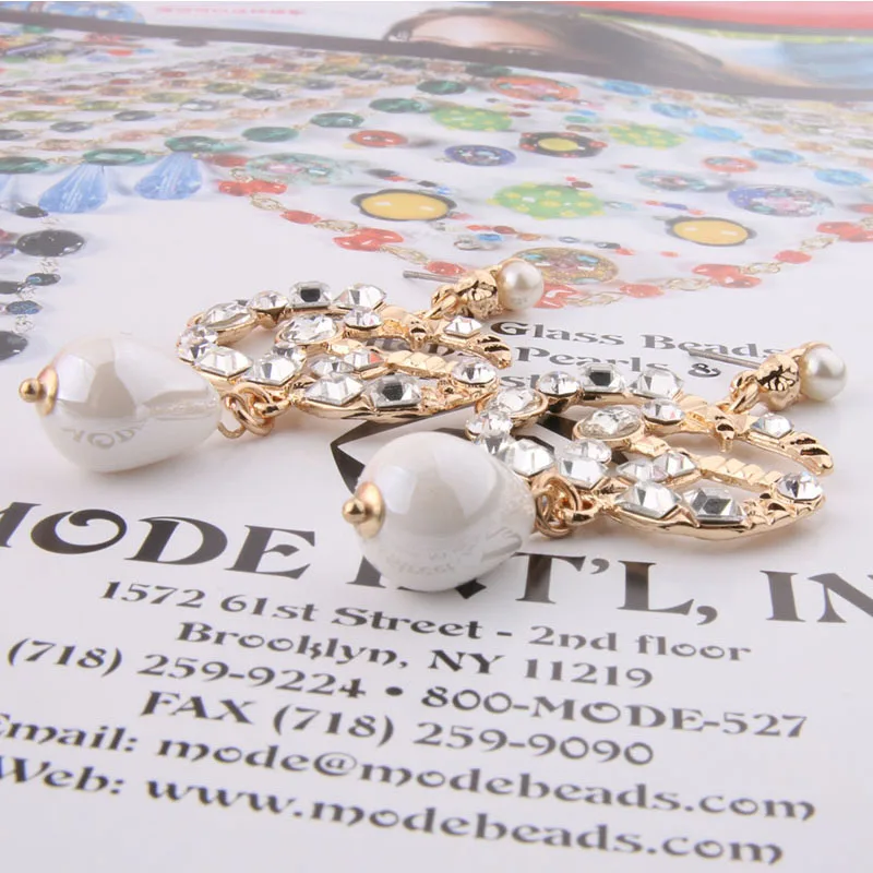 
Drop Earrings for Woman Charm Big Earring Zine Alloy Brand Rhinestone pearl Large Brinco Ear Christmas Oorbellen 