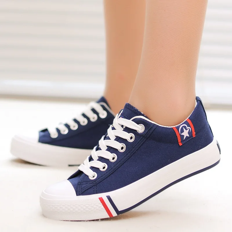 Factory price China wholesale woman canvas shoes student outdoor walking shoes in low MOQ
