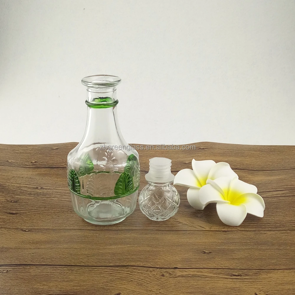 Fancy clear glass wine bottles with glass stopper for liquor