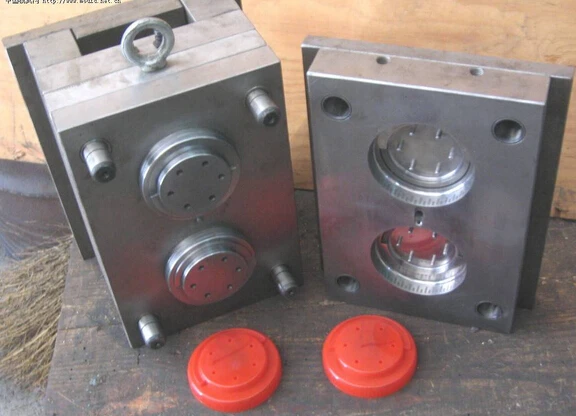 Plastic injection water bottle cap mold