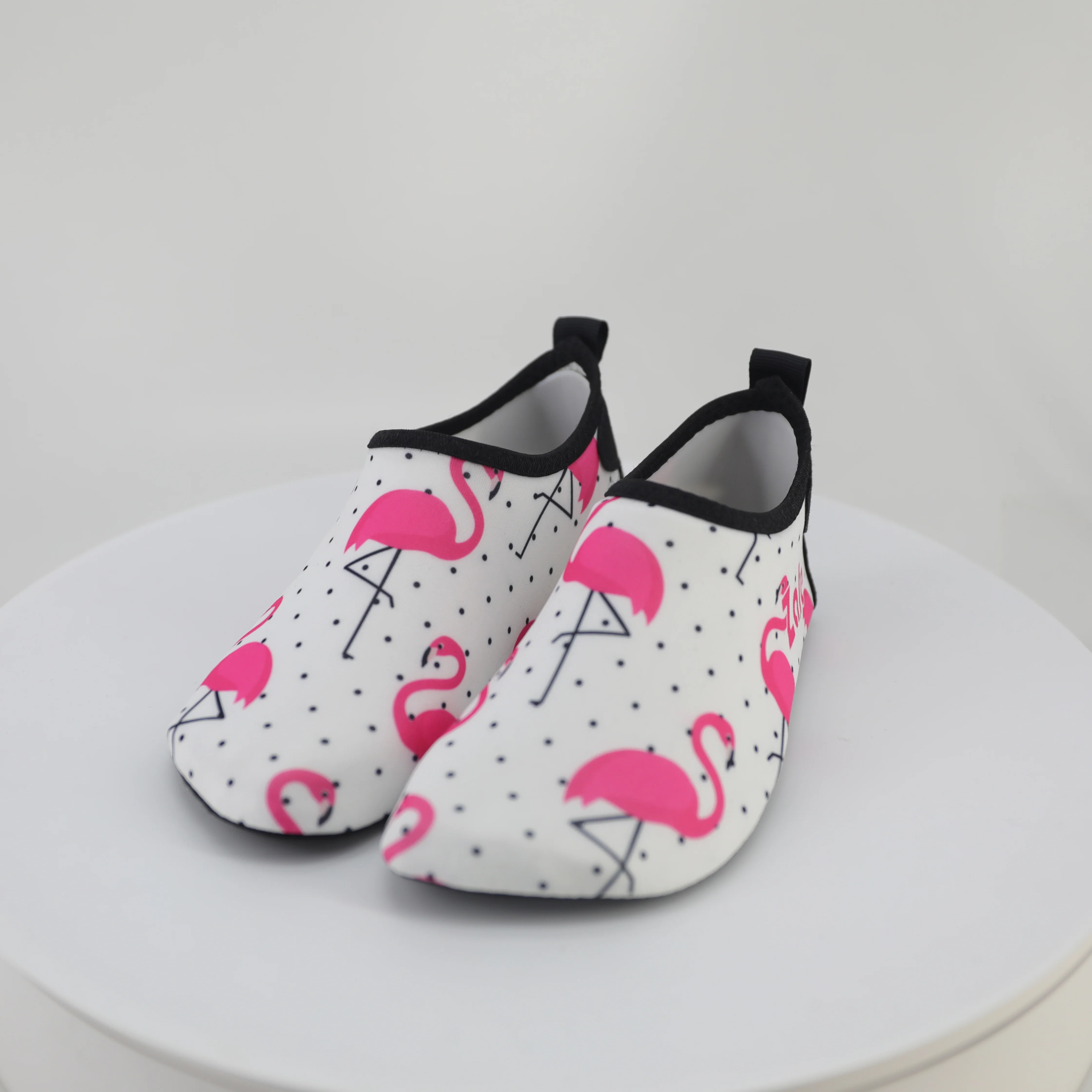 Zale 2019 No Slip Customized Women Swimming shoes Diving Heated Yoga Beach Best Scuba Aqua Water shoes