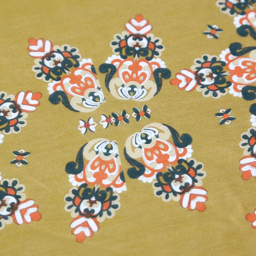 
Digital printing on 100% silk habotai chiffon crepe de chine fabric for dress and scarves 