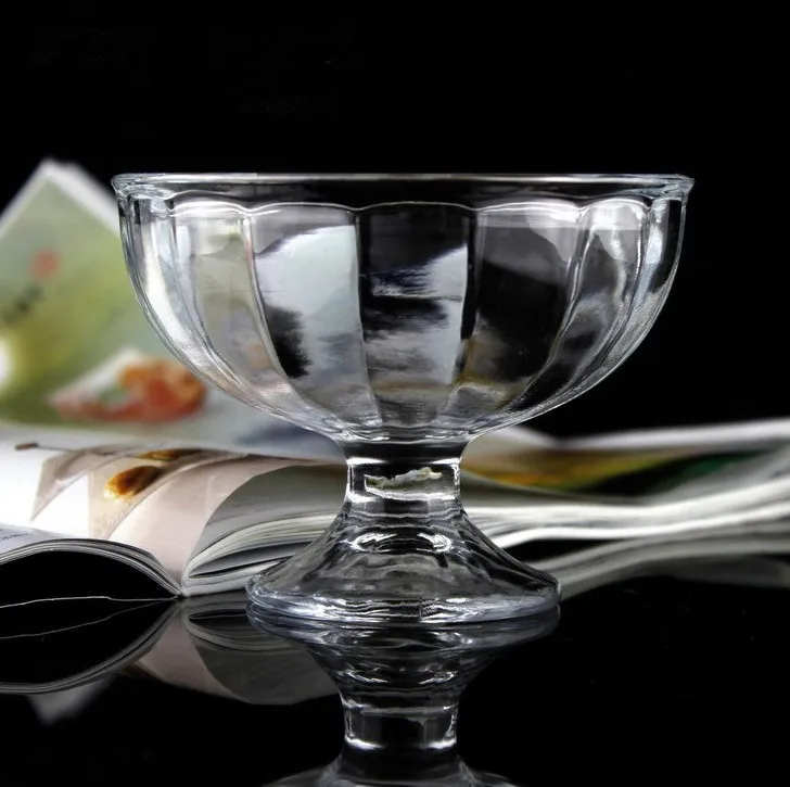 
6.5 ounce Footed Glass Dessert Dishes Bowls Icecream or Sundae Clear Glass Cup for Bar Party Restaurant 