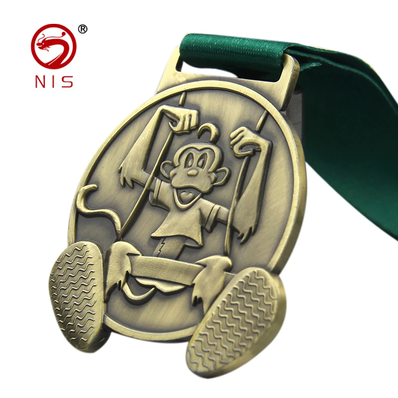 Объемная памятная медаль из античной меди на