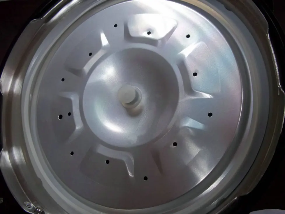 Мультиварка электрическая, 900 Вт, 4 цифровых светодиодных дисплея