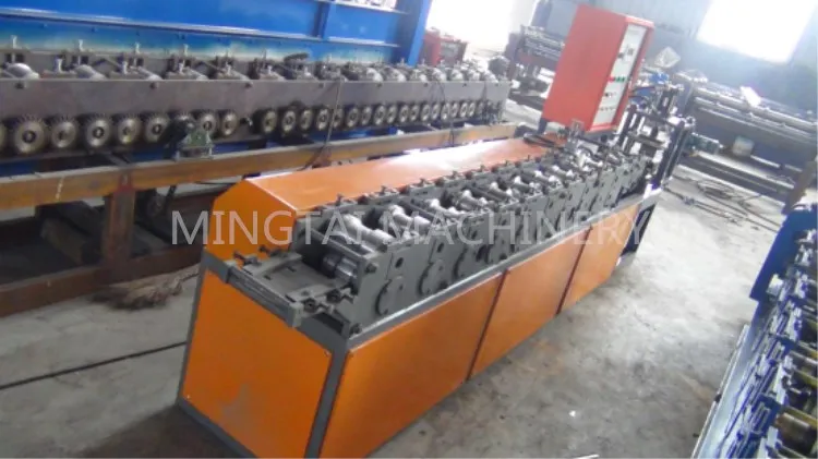 fully automatic steel garage rolling shutter machine roller shutter door machine shutter door roll forming machine