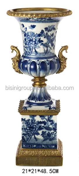 Luxury Antique Gilt Brass Cherub Pedestal Candleholder with Elegant Handpaint Blue and White Porcelain BF11-01303a