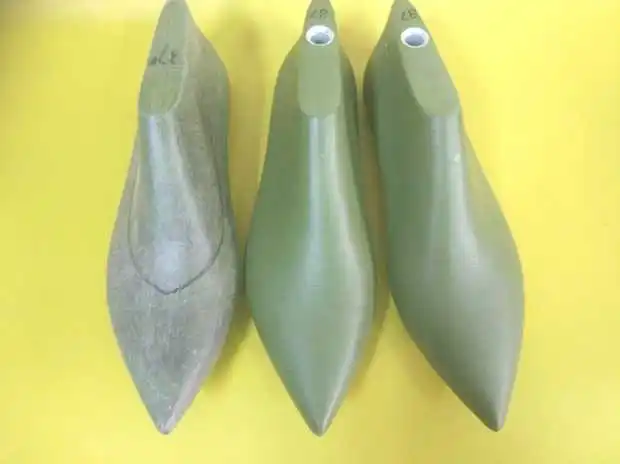 Ladies pointed toe middle heel sandal plastic shoe lasts 4.5cm