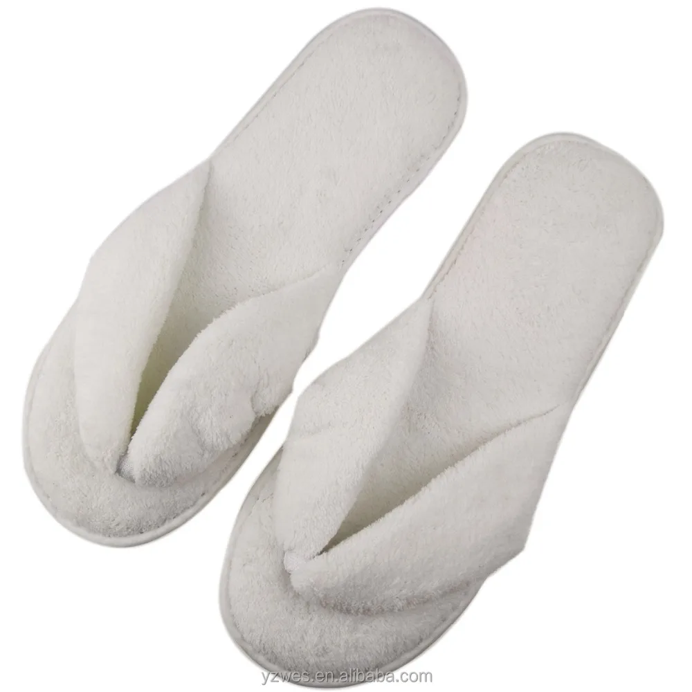 Женские белые флисовые пушистые Вьетнамки для спа-дома удобные тапочки