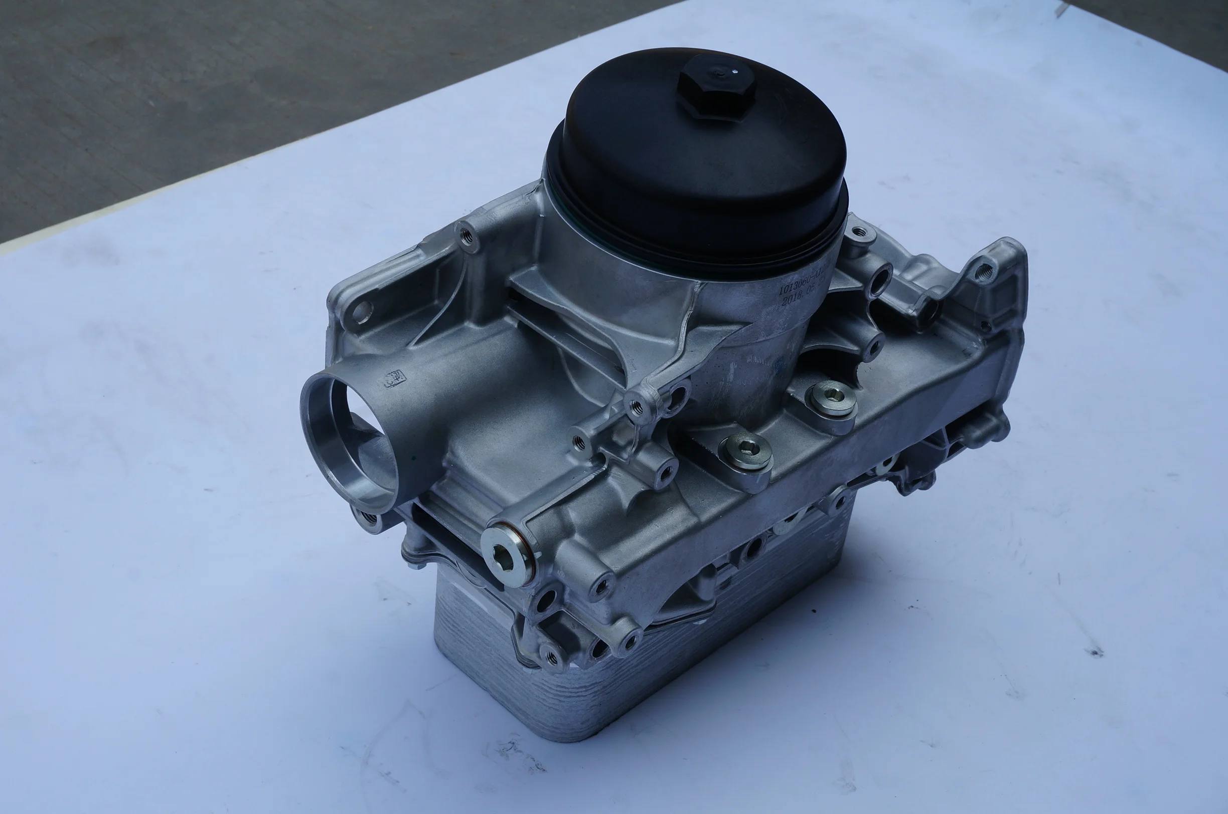 Хорошая производительность, детали двигателя TCD2013 L06 4V, коробка масляного радиатора 0490 1764 0490 1530 0490 2252 для Deutz
