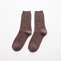 Cheap Autumn winter solid color unique design skin-friendly men crew socks,wholesale fashion custom polyester men sport crew sock