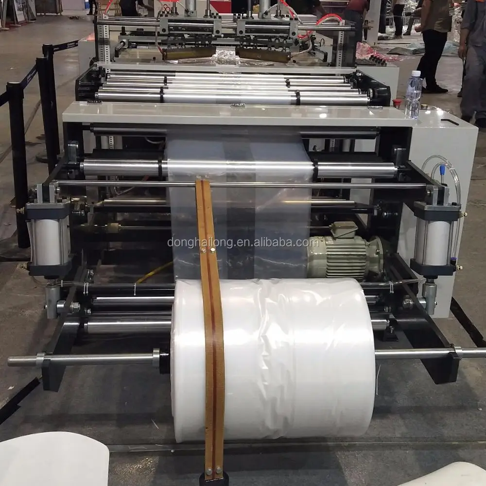 Машина для горячей резки и боковой герметизации пакетов