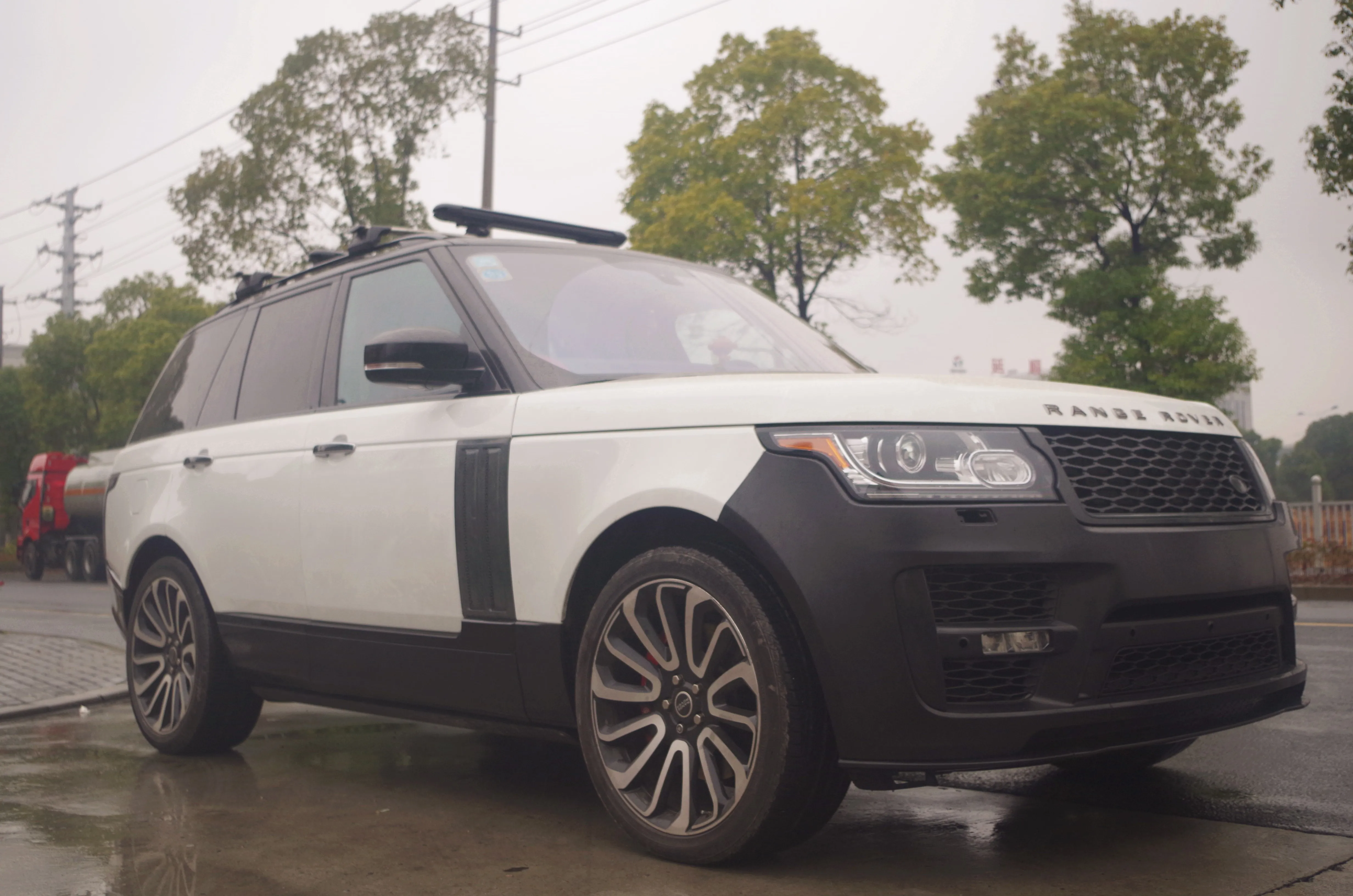 high Quality CAR BUMPERS  for RANGE ROVER  SVO 2017