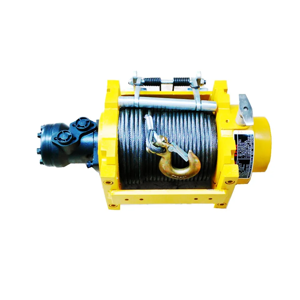 hydraulic winch for tractor for towing logs wood.