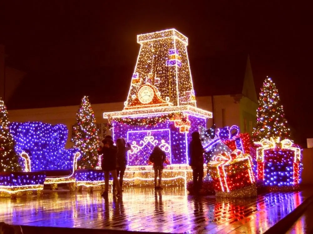 Christmas Fireplace decorations giant outdoor christmas motif lights