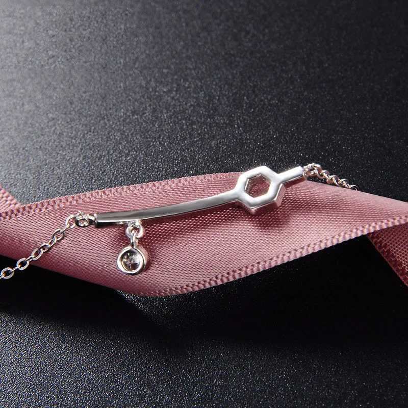 New design 925 sterling silver luck Key shape charm bracelet for women YJ00603