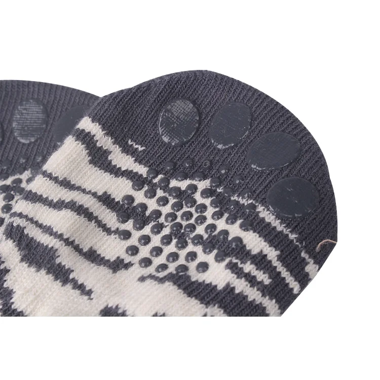 Non-slip Dog Socks with Dog Pattern Colorful