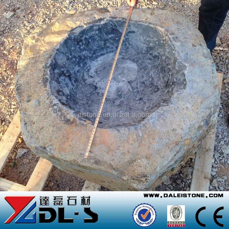 Садовая каменная