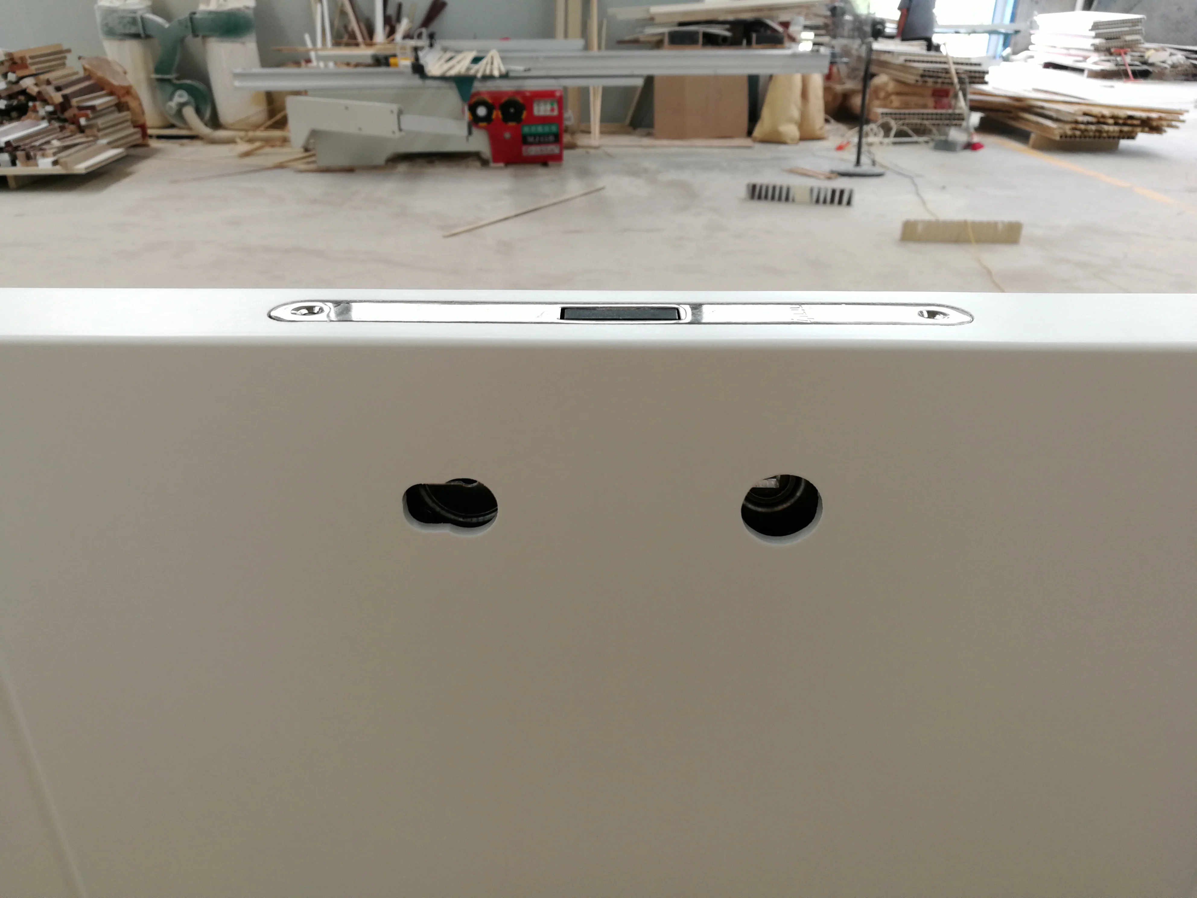 White color  painting  WPC door with lower price