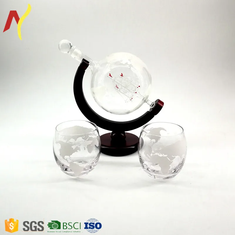
850 ml globe whiskey decanter with 2 glasses 