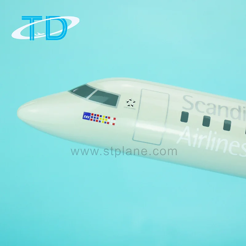 CRJ-900 1:100 36.4cm SAS Miniature Airplane Models