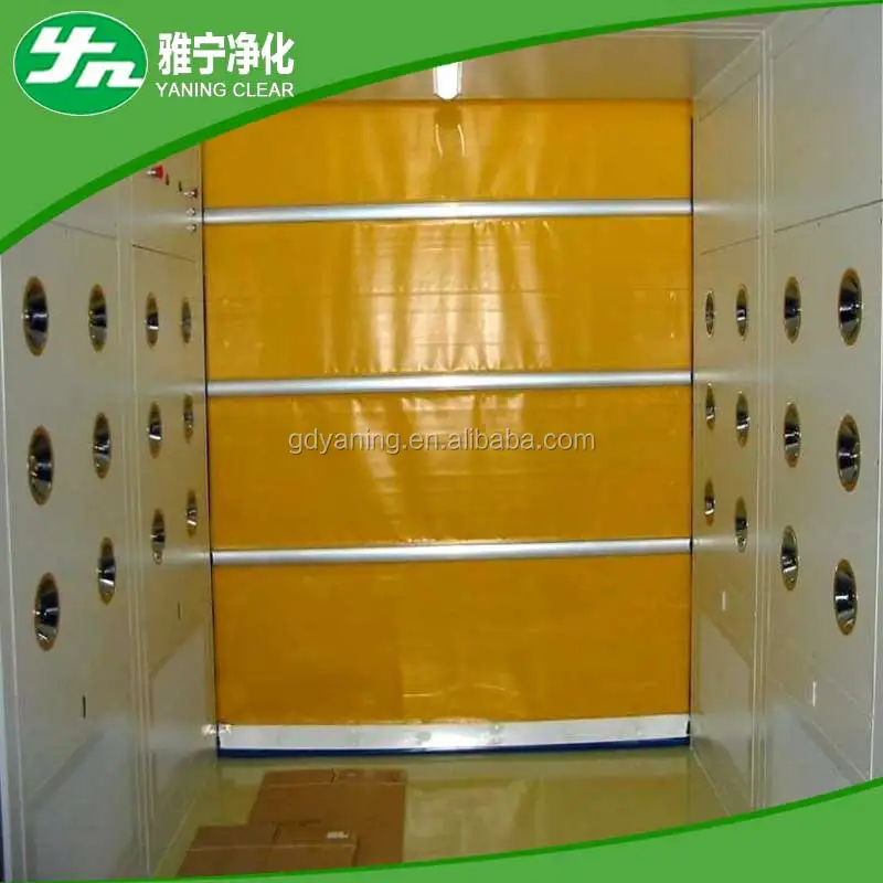 Cargo air shower with PVC fast shutter door