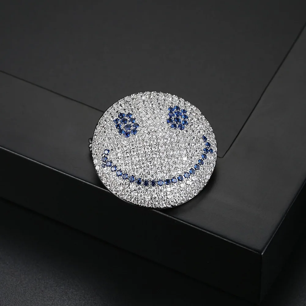
LUOTEEMI Pretty Style Elegant White Gold Color Cubic Zirconia Rhinestone Smile Face Brooch and Pin for Women 