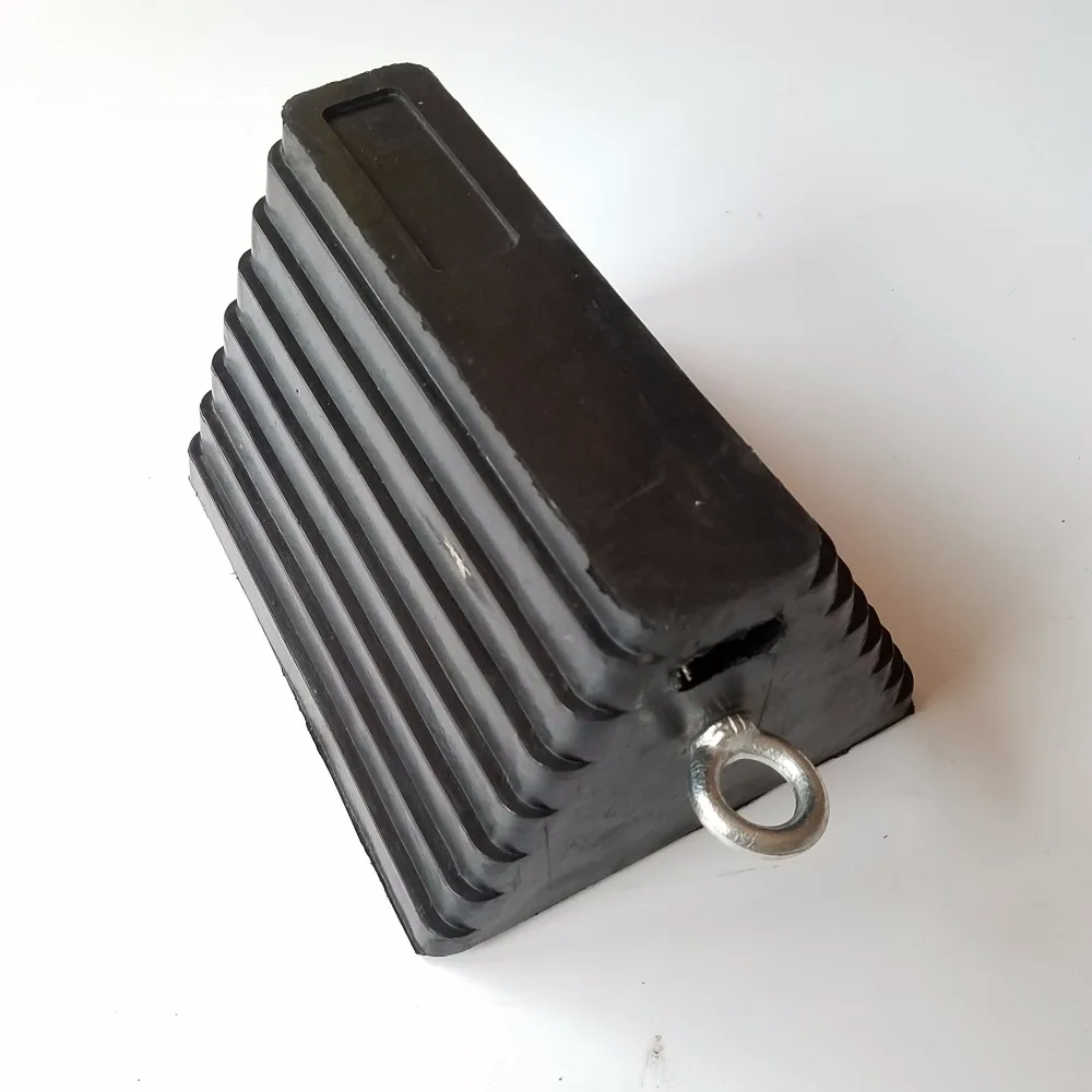 High Quality Car Wheel Stop Chocks Rubber Wheel Chock