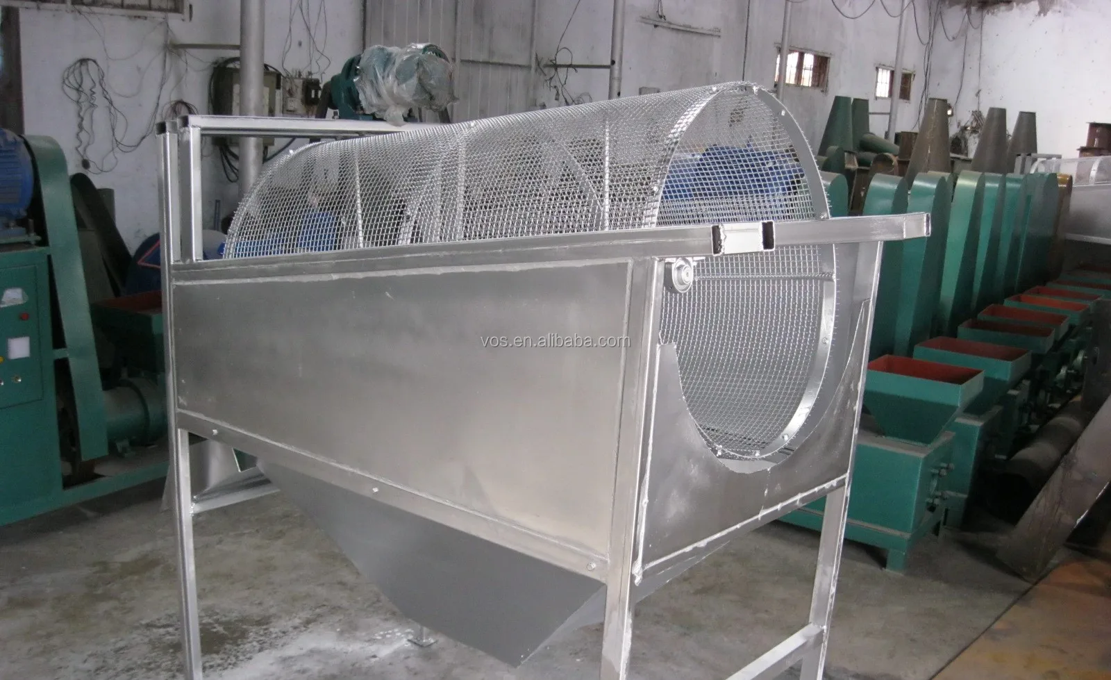 Little space occupy and high output sawdust sieving machine/wood sawdust sieve machine/drum trommel screen