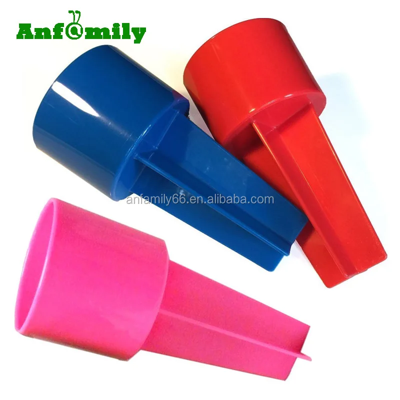 fashion colorful plastic coffee beach spiker cup holder on Sand