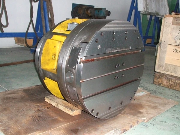 Фрезерно-расточной станок с ЧПУ типа CNC / Расточный станок с чпу