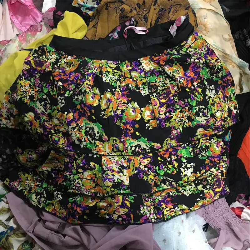 2018 name brand mixed Used Clothes from China secondhand clothes 45kg in bales