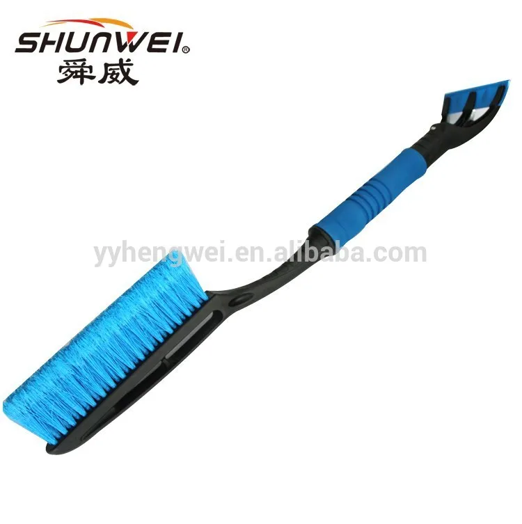 x008 Car window cleaning brush with snow scraper