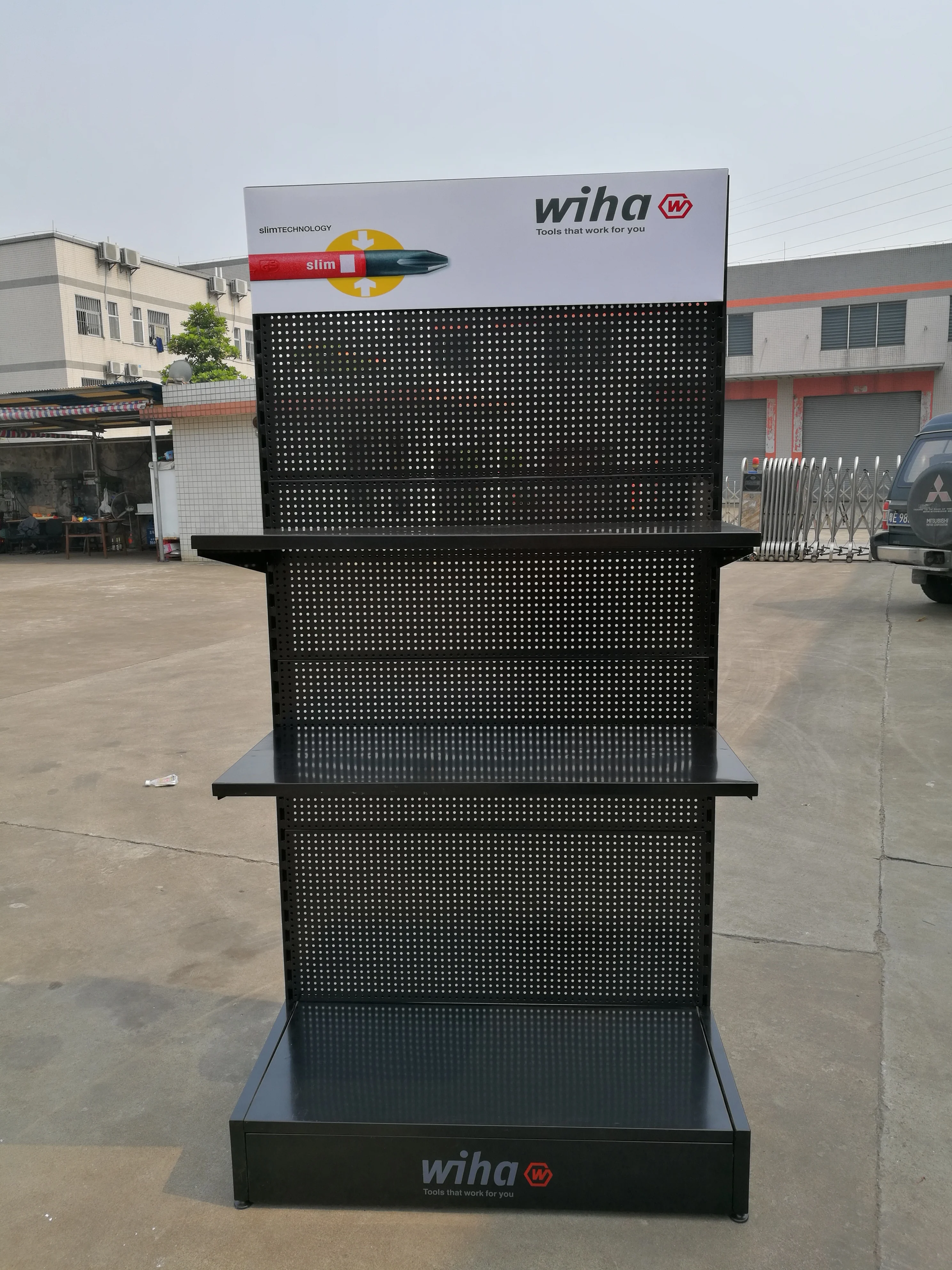 Custom flat advertising head perforated metal pegboard car tools accessories exhibitor exhibition display rack