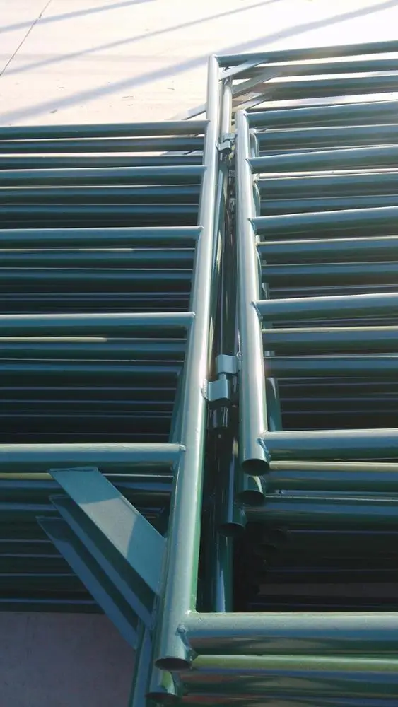 Australia/New Zealand Hot Sale Portable Horse Cattle Yard Panel Fences (1.8m highx6 bars or 1.6m highx5 bars)