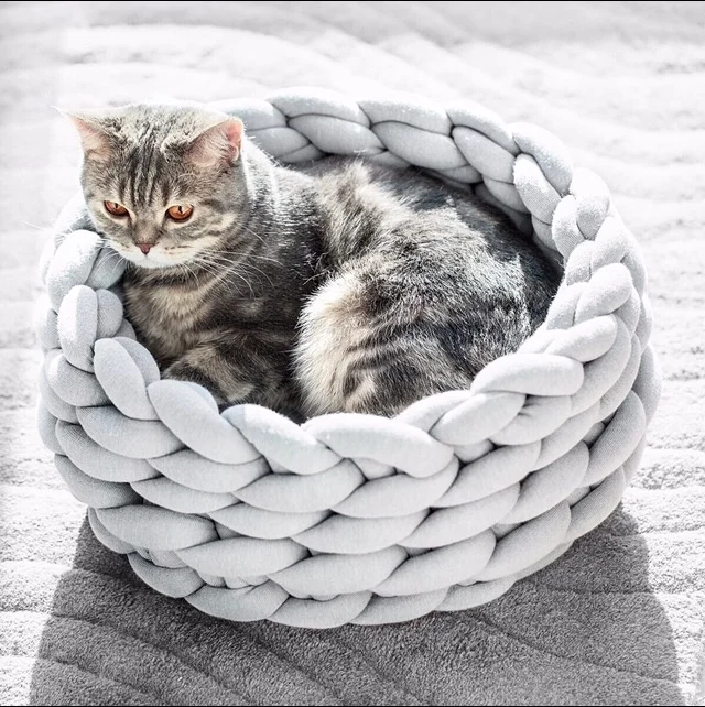 
Super Chunky Round Funny Pet Bed Arm Knitting Cotton Tube Design Nest Cat Bed 