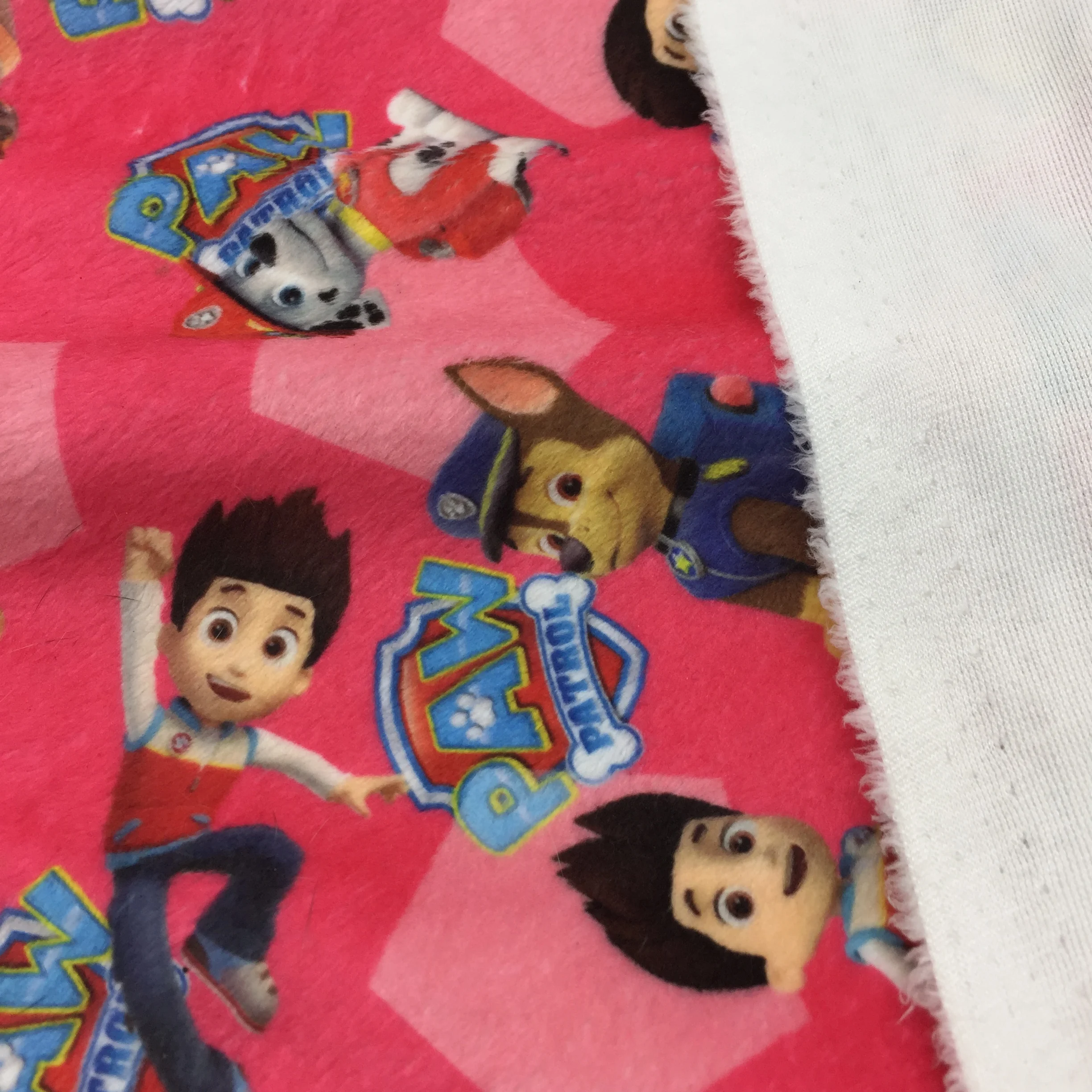 Мягкое одностороннее детское одеяло Minky из 100% полиэстера с изображением мультяшных лап и цифровых принтов на заказ, плюшевое одеяло из полиуретановой ткани