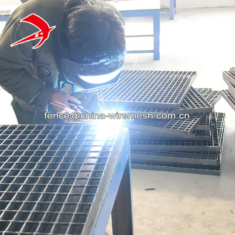 Стальная решетка размером 30x50 металлическая напольная Сетчатая сетка