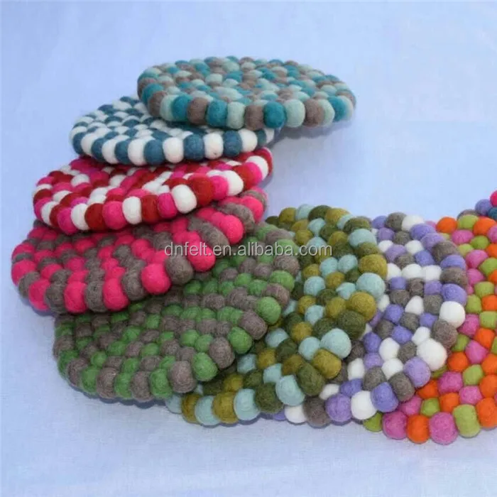 
100% nepal wool handmade wool felt balls for christmas decoration 