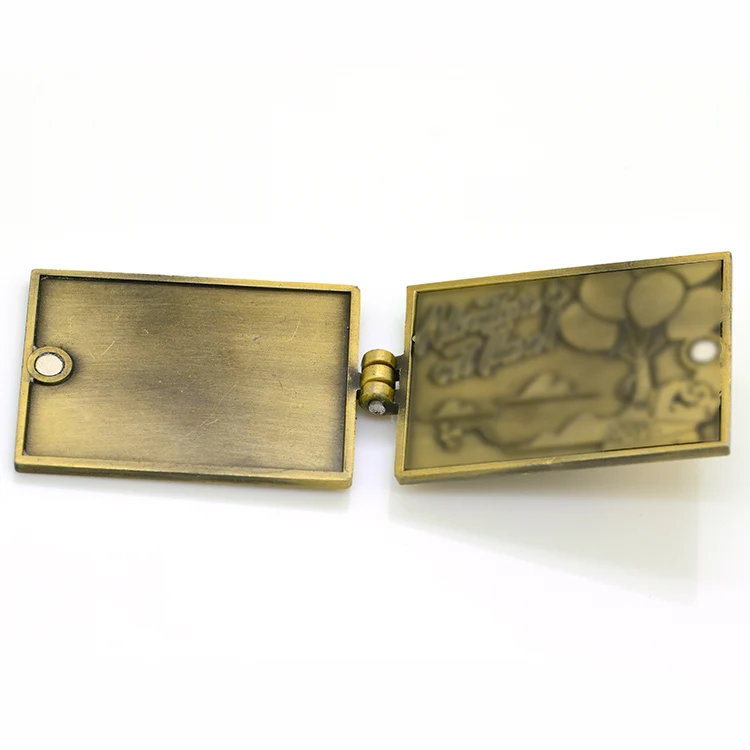 China Crafts Manufacturer Promotion Engraved Bronze Badges Embossed Custom Logo Metal Brass Lapel Pin Badge Hinged Enamel Pin