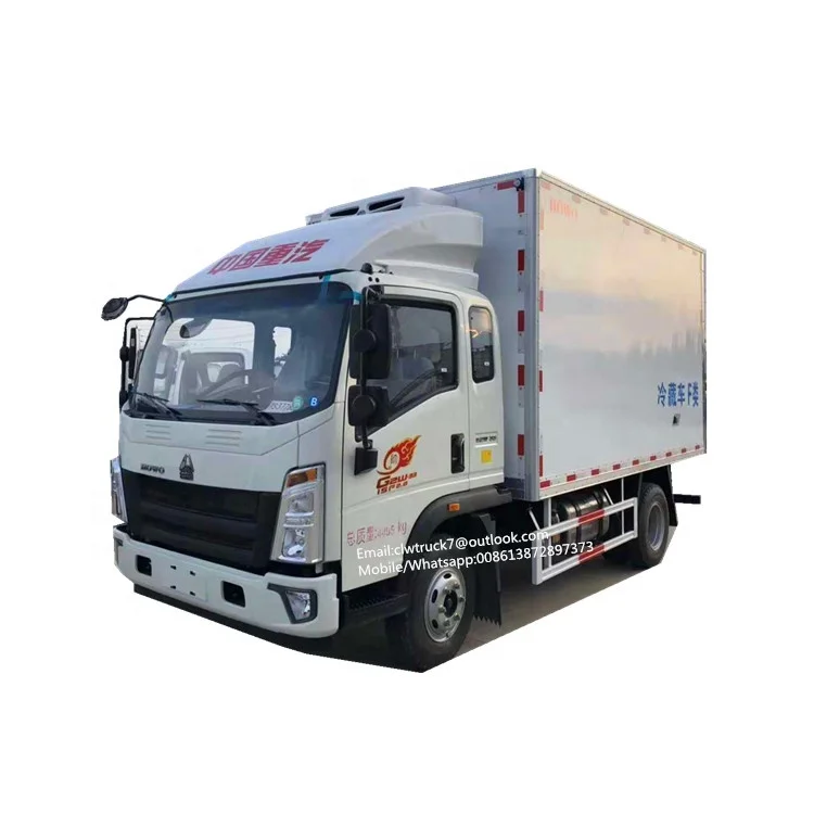 HOWO 5tons food truck refrigerated meat transport refrigerated truck/small refrigerator box truck for sale