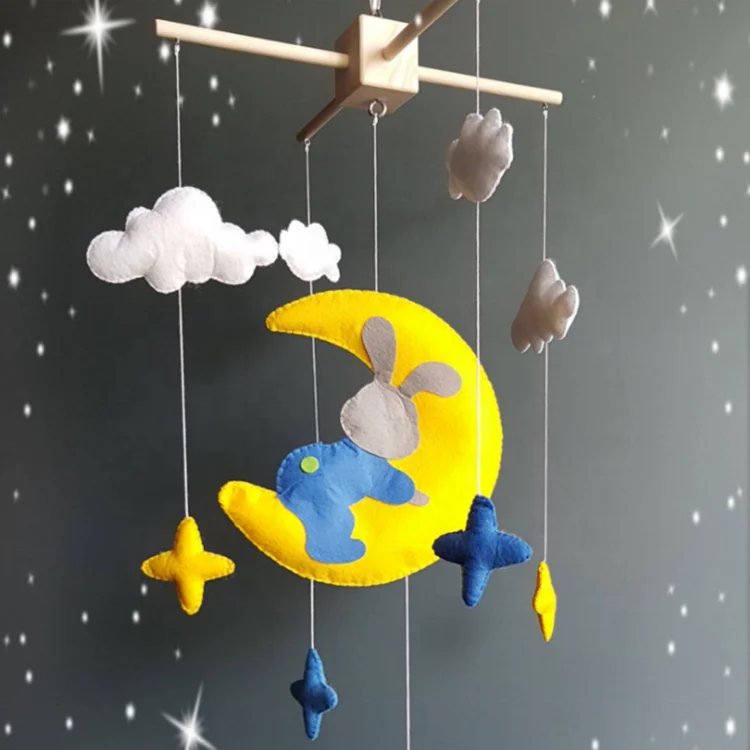
Customized size felt baby crib hanging toy for infant with animal shape 