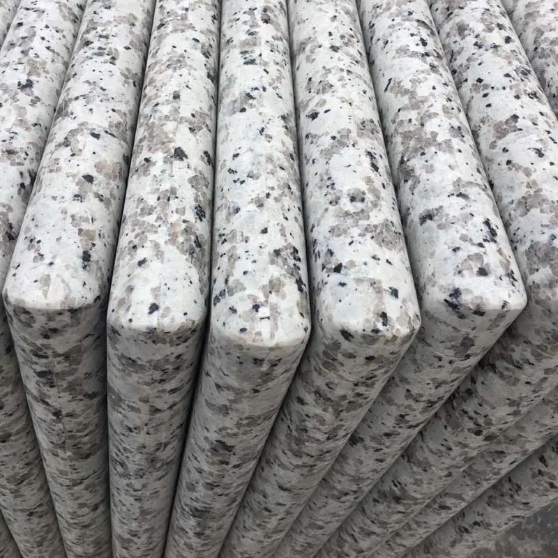 Сборная гранитная столешница из натурального камня с двойным