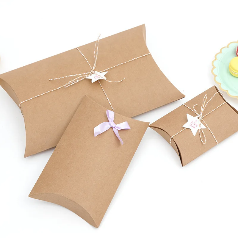 Wholesale price different colors customizable socks kraft paper pillow box
